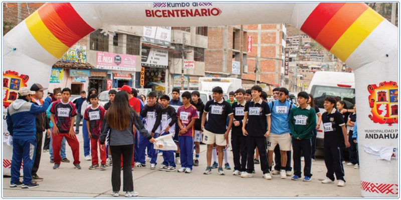 Más de 300 estudiantes participaron en maratón ambiental en Andahuaylas