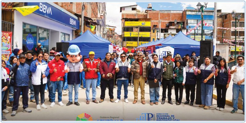 Expoferia laboral acercó oportunidades de empleo y formación a jóvenes de Challhuahuacho